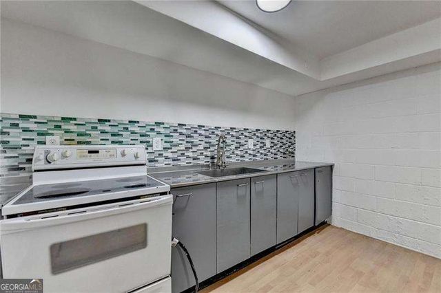 2648 Glenvalley Drive, Decatur, GA 30032