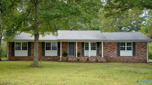 1606 Penn Road, Hartselle, AL 35640