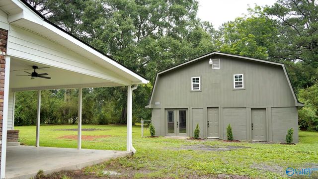 1606 Penn Road, Hartselle, AL 35640