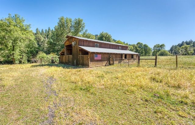 7001 Hearst Willits Rd, Willits, CA 95490