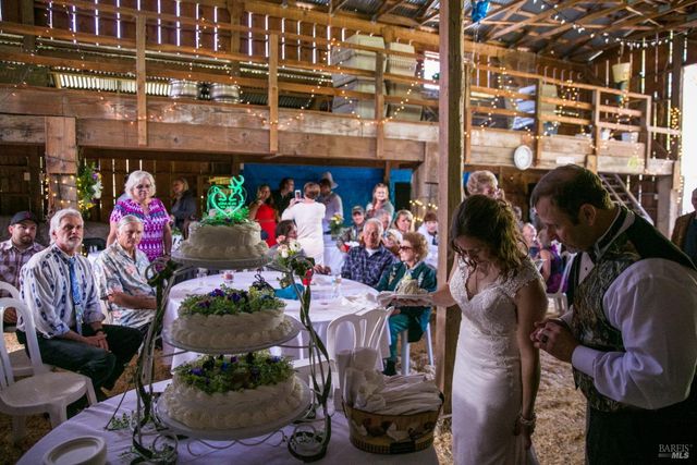 7001 Hearst Willits Rd, Willits, CA 95490