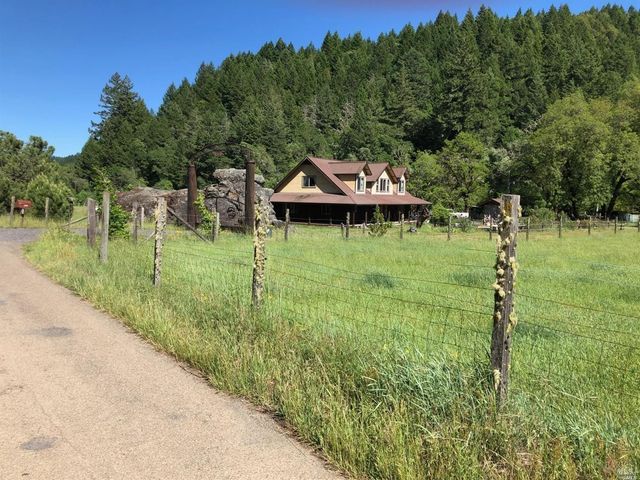 7001 Hearst Willits Rd, Willits, CA 95490