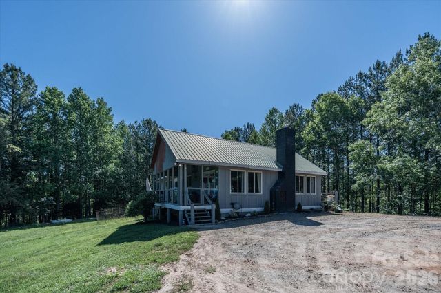 1194 Palmer Road, Mill Spring, NC 28756