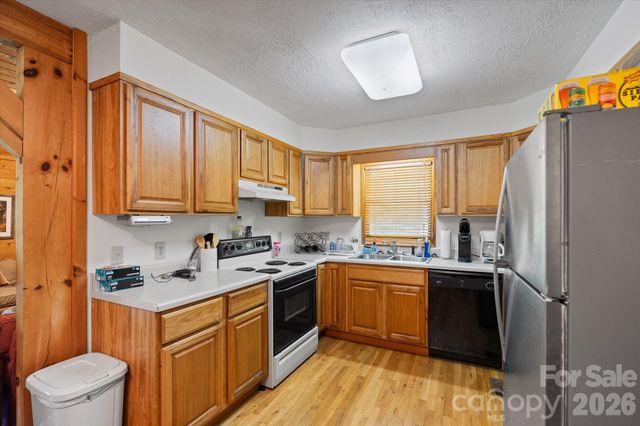 1194 Palmer Road, Mill Spring, NC 28756