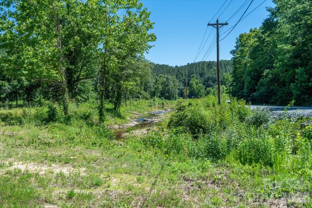 1194 Palmer Road, Mill Spring, NC 28756