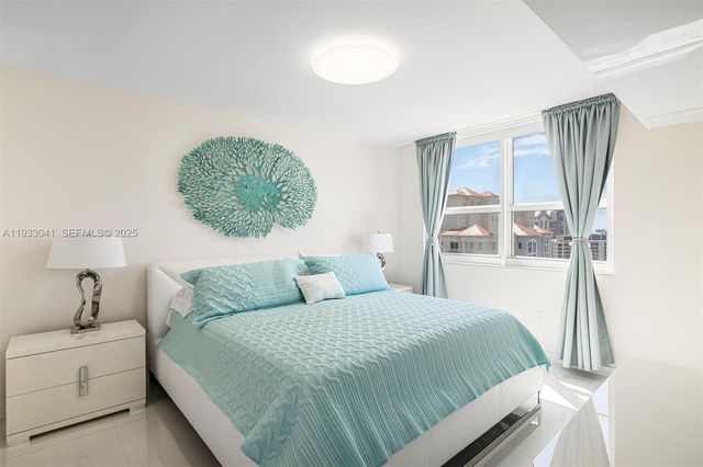 19501 W Country Club Dr 2307, Aventura, FL 33180