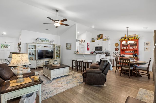 1180 Shaylee Dr, Springfield, TN 37172