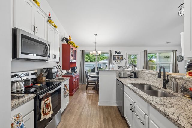 1180 Shaylee Dr, Springfield, TN 37172