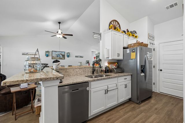 1180 Shaylee Dr, Springfield, TN 37172