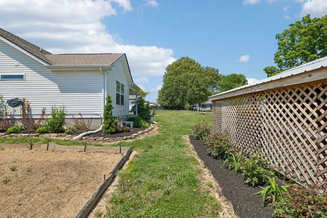 1180 Shaylee Dr, Springfield, TN 37172