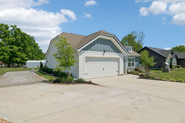 1180 Shaylee Dr, Springfield, TN 37172