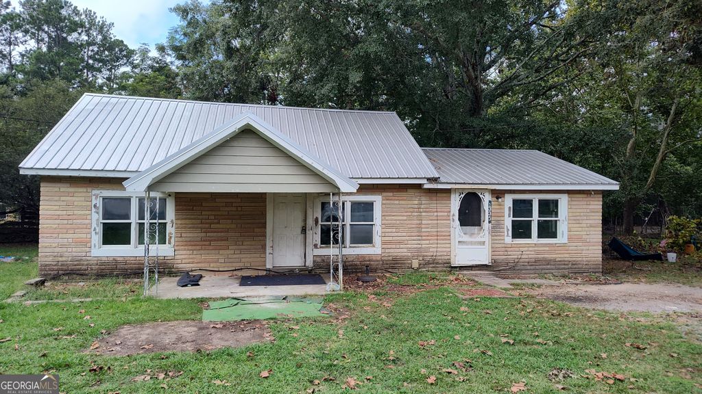 1335 Glenn Carrie Road, Hull, GA 30646