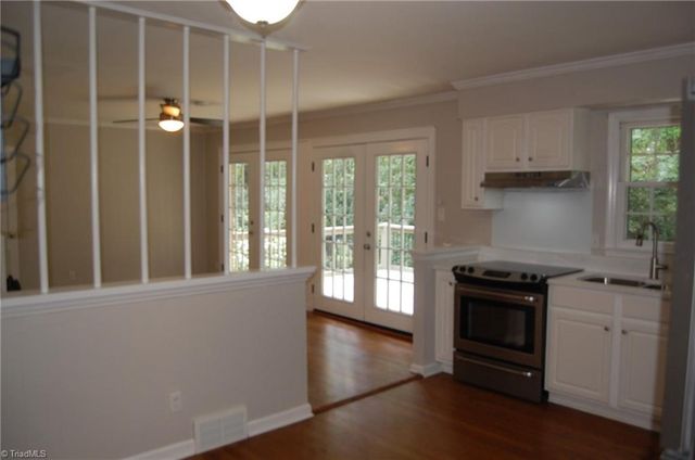 1105 McDowell Drive, Greensboro, NC 27408