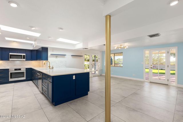 5030 E Camino Bosque, Tucson, AZ 85718