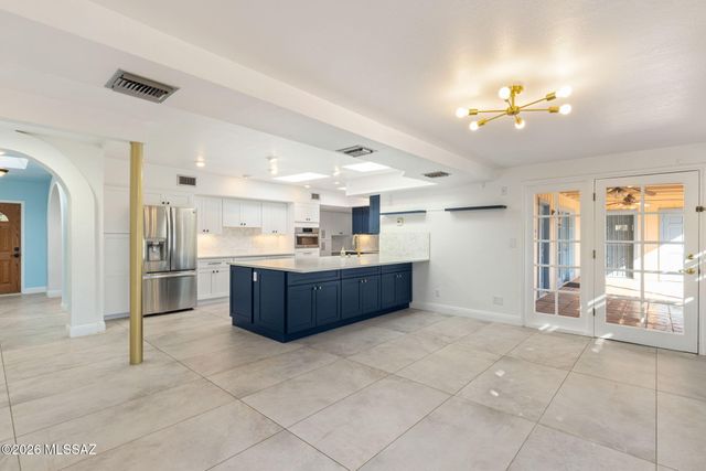 5030 E Camino Bosque, Tucson, AZ 85718