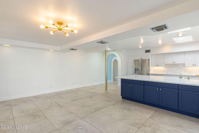 5030 E Camino Bosque, Tucson, AZ 85718