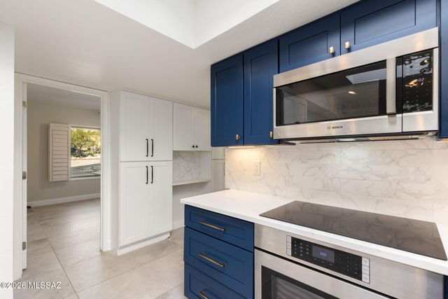 5030 E Camino Bosque, Tucson, AZ 85718