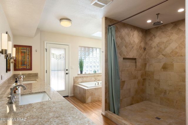 5030 E Camino Bosque, Tucson, AZ 85718