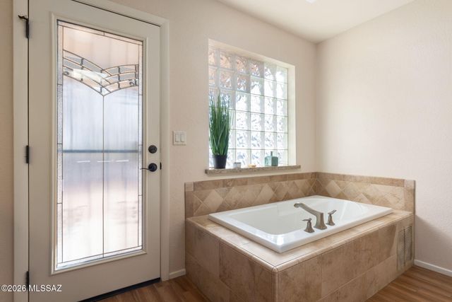 5030 E Camino Bosque, Tucson, AZ 85718