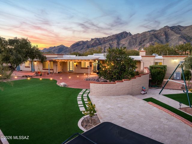 5030 E Camino Bosque, Tucson, AZ 85718