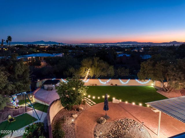 5030 E Camino Bosque, Tucson, AZ 85718