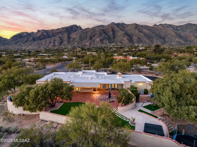 5030 E Camino Bosque, Tucson, AZ 85718