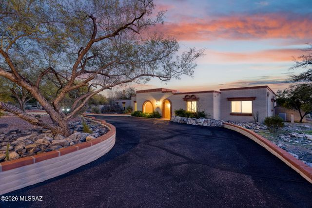5030 E Camino Bosque, Tucson, AZ 85718