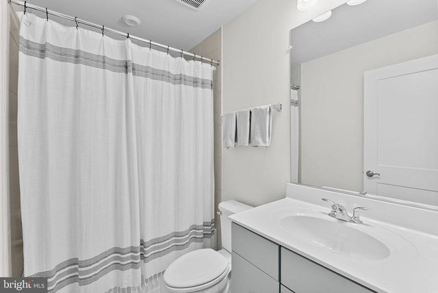 308 NEBEIOLO TER SE, Leesburg, VA 20175