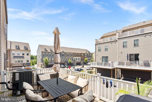 308 NEBEIOLO TER SE, Leesburg, VA 20175
