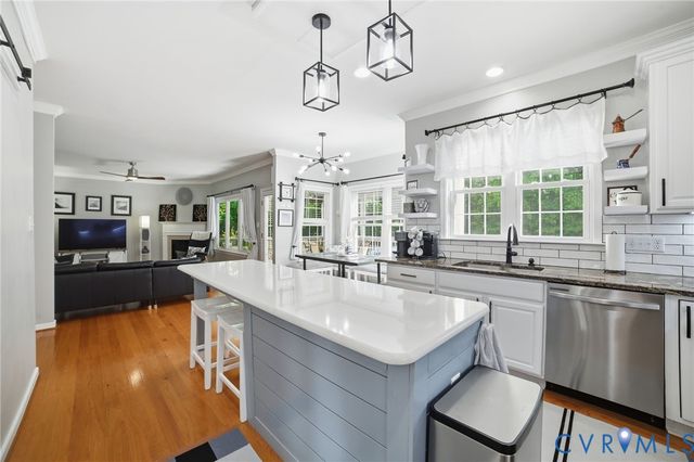 9509 Meadowview Rd, Henrico, VA 23294