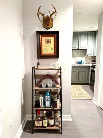 195 14th NE Street 312, Atlanta, GA 30309