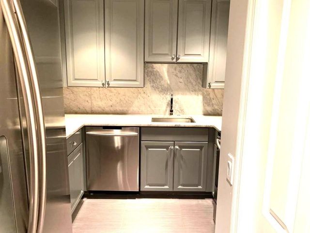 195 14th NE Street 312, Atlanta, GA 30309