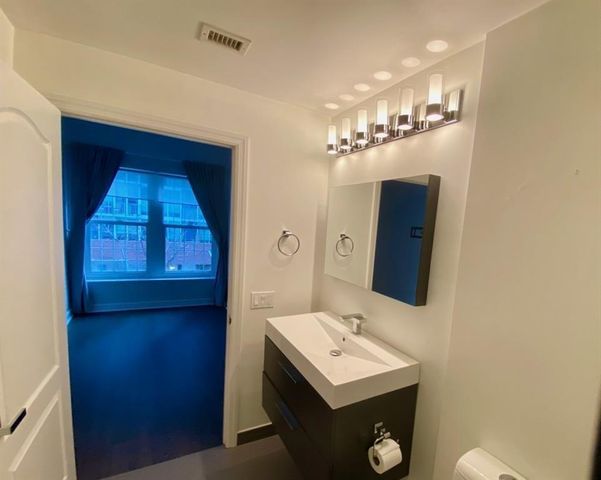 195 14th NE Street 312, Atlanta, GA 30309