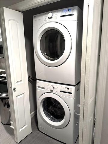 195 14th NE Street 312, Atlanta, GA 30309