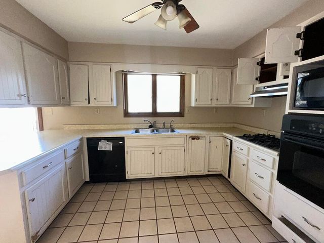 8901 N 489 W, Lake Village, IN 46349