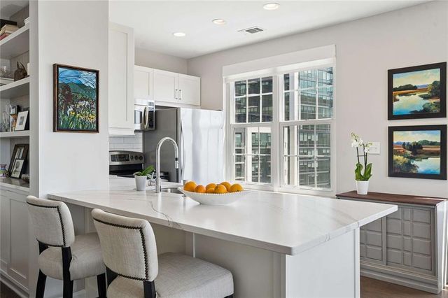 325 E Paces Ferry Road NE 805, Atlanta, GA 30305