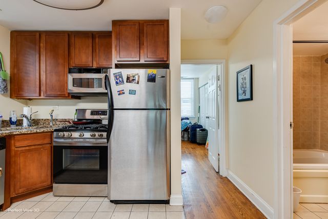 2501 W Touhy Avenue 203, Chicago, IL 60645