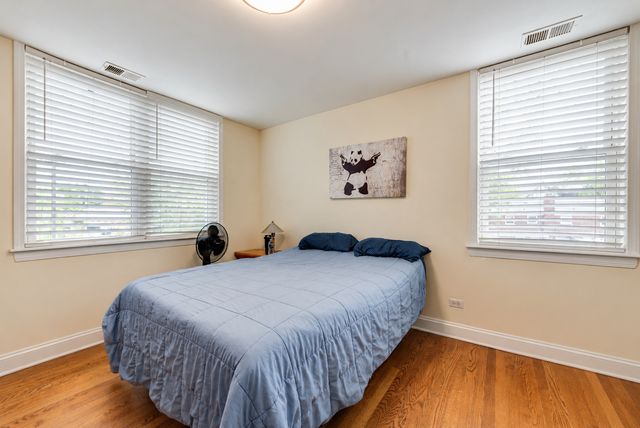 2501 W Touhy Avenue 203, Chicago, IL 60645