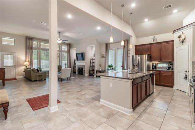 2968 Twin Cove Court, Conroe, TX 77301