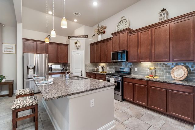 2968 Twin Cove Court, Conroe, TX 77301