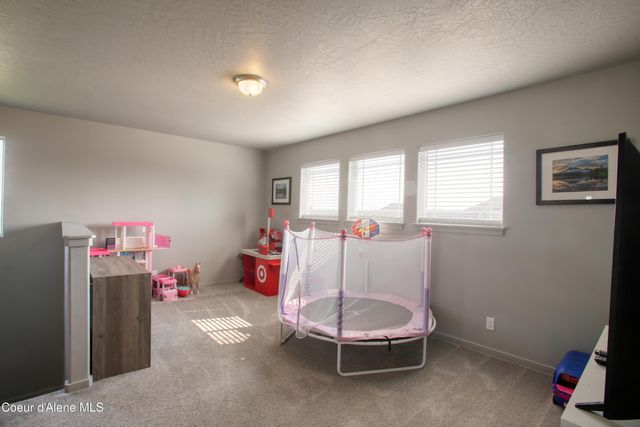 1497 N MINAM LOOP, Post Falls, ID 83854