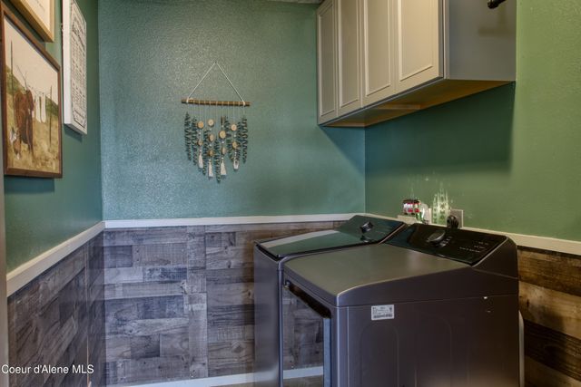 1497 N MINAM LOOP, Post Falls, ID 83854