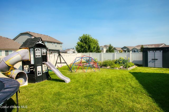 1497 N MINAM LOOP, Post Falls, ID 83854