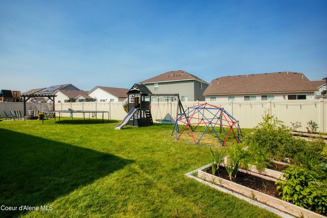 1497 N MINAM LOOP, Post Falls, ID 83854
