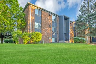 256 Canterbury Lane 5, Bolingbrook, IL 60440
