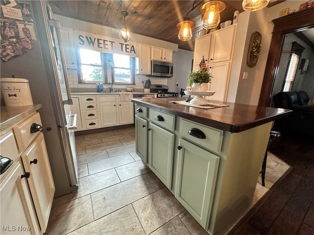 817 Walnut Street, Caldwell, OH 43724