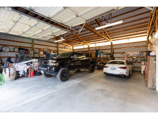 620 DAVIS St, Wasco, OR 97065