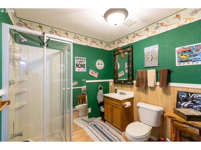 620 DAVIS St, Wasco, OR 97065