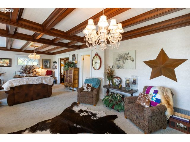 620 DAVIS St, Wasco, OR 97065