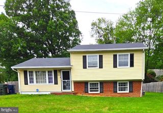 4904 LAWRENCE ST, Alexandria, VA 22309